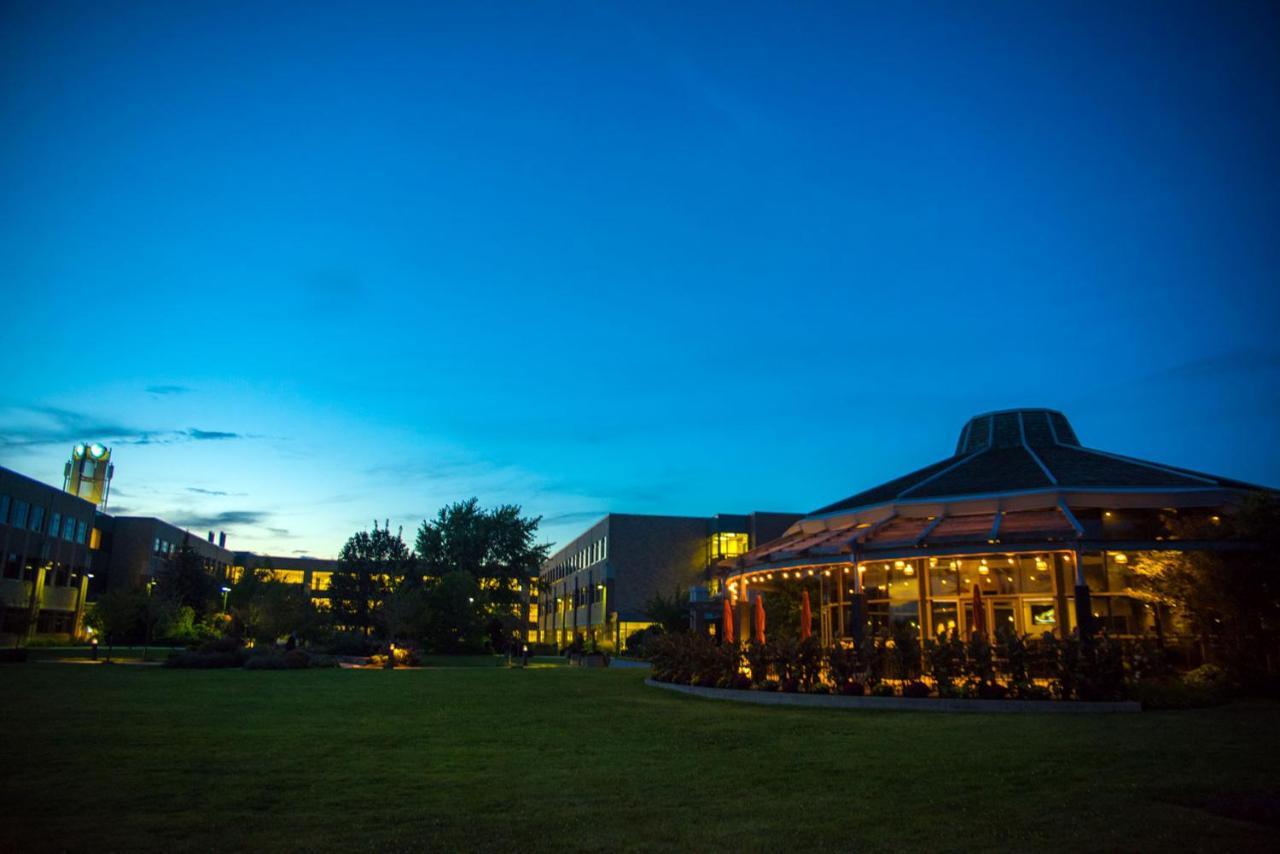 Residence & Conference Centre - Niagara-On-The-Lake Sainte-Catherine Kültér fotó